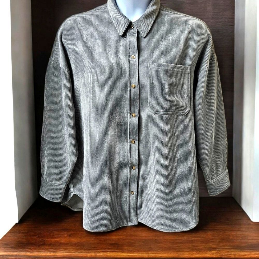 NINE. EIGHT NEW YORK Women's Silverado Sage Long Sleeve Corduroy button Up Tunic